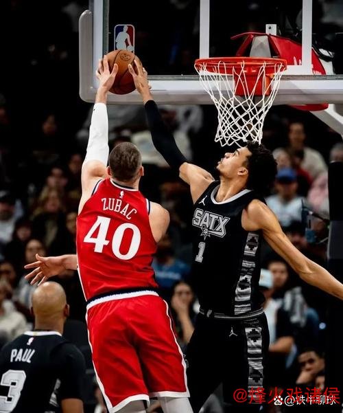 文班手感不佳仅5中1得6分 马刺不敌雷霆 开拓者险胜快船