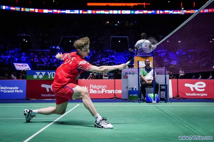 马来西亚羽毛球公开赛：石宇奇与王祉怡携手闯入半决赛