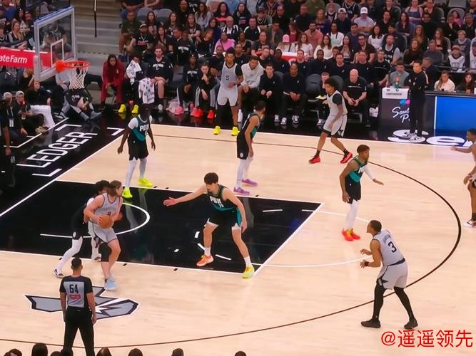 阿夫迪亚29+11+10杨瀚森2分 开拓者险胜马刺